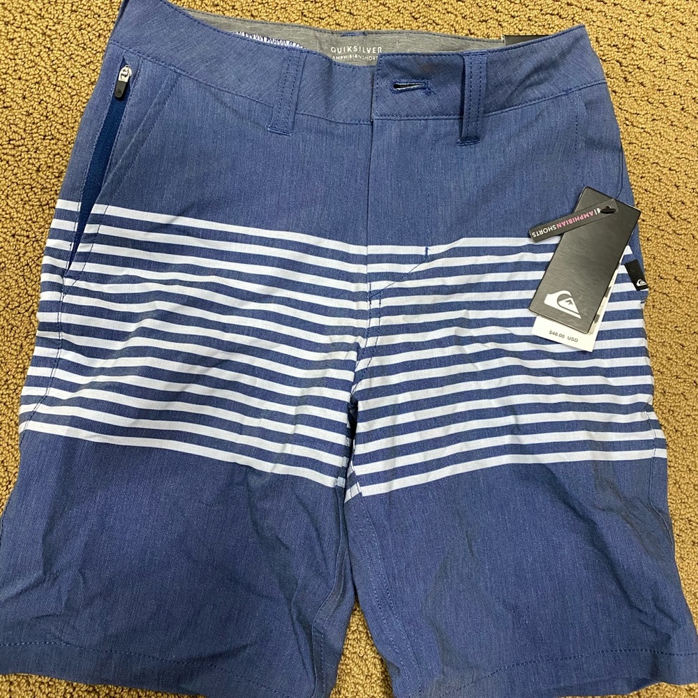 NWT Quiksilver Amphibian Shorts